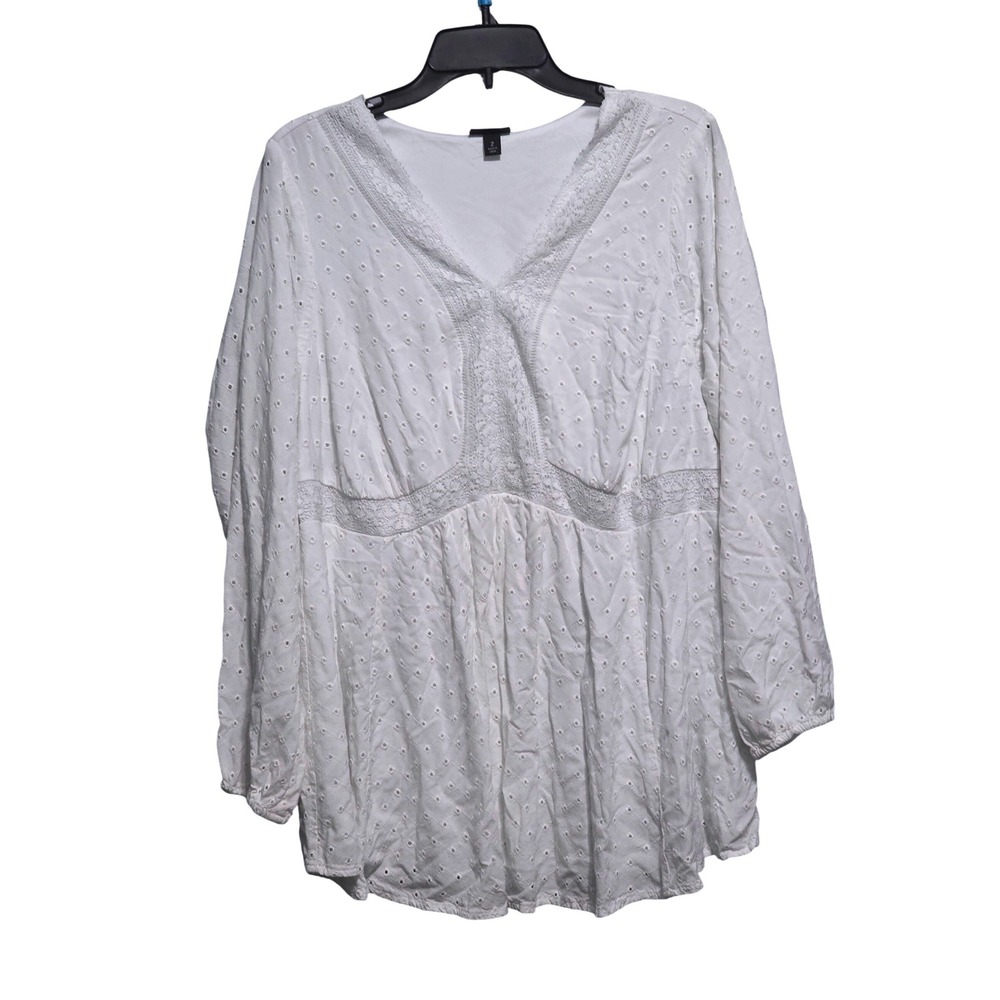 Torrid Womens White Eyelet Lace Tunic Top V-Neck Long Sleeve Plus Size 2 2X B1